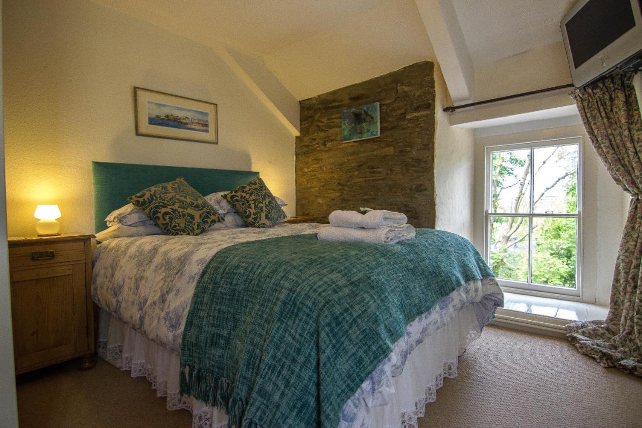 Penybanc Farm Bed and Breakfast Llandysul Exteriör bild